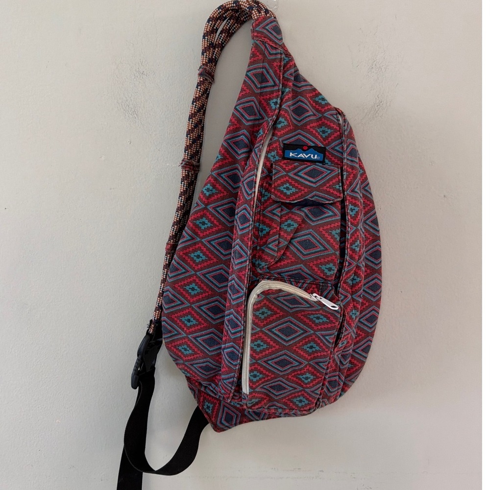 KAVU Rope Bag Sling Backpack Southwestern Geometric Diamond Red Blue Canvas - Picture 2 of 11